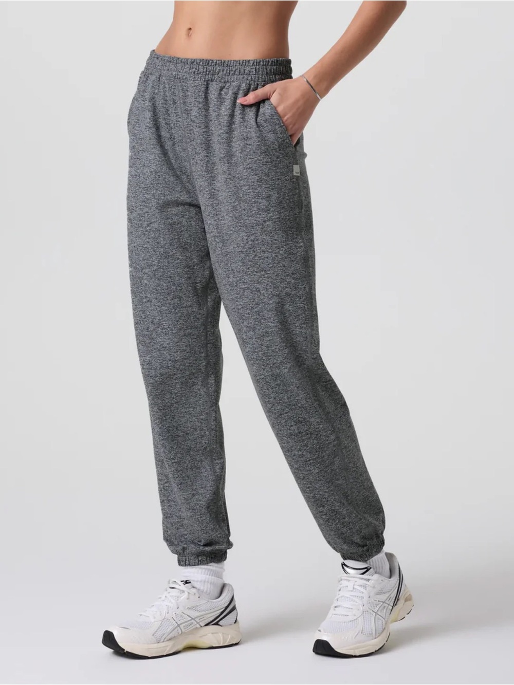 Vuori Women’s Boyfriend Jogger Heathered Gray Large